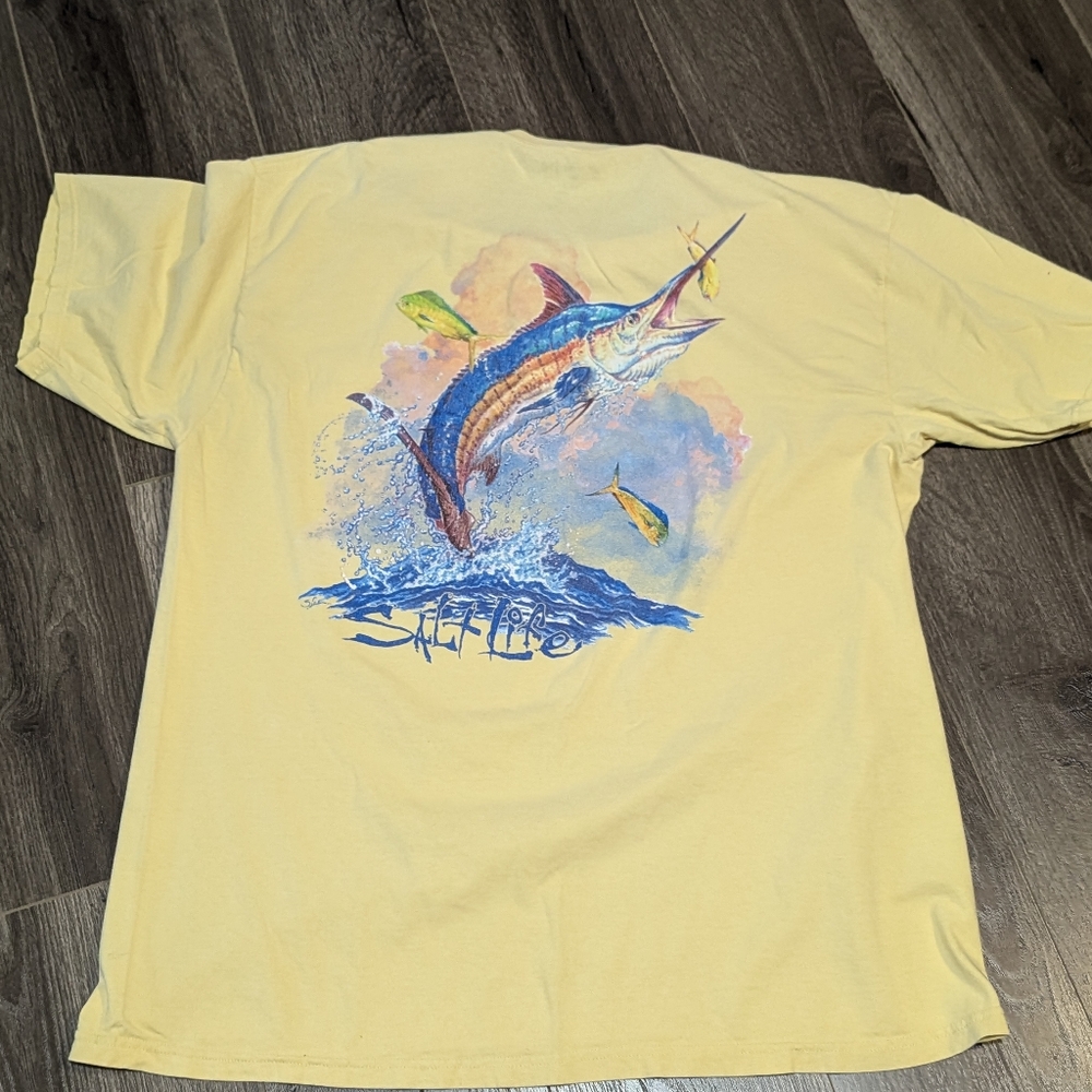 Salt Life Short Sleeves Tee With Back Logo Size XL. Marlin Graphics. 1 Pocket.